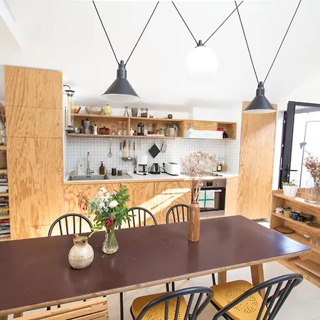 Bright & Eco-friendly Wooden Home, A Peaceful Retreat Near Paris *